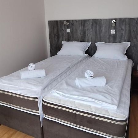 Apartments Milsa Lux Сокобаня Екстер'єр фото