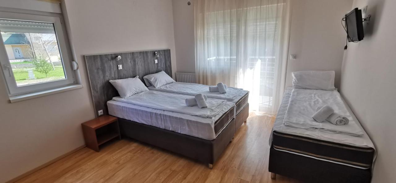 Apartments Milsa Lux Сокобаня Екстер'єр фото