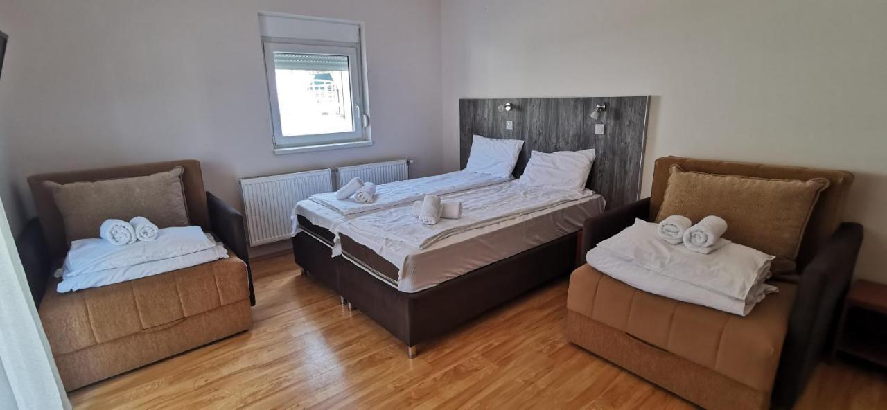 Apartments Milsa Lux Сокобаня Екстер'єр фото