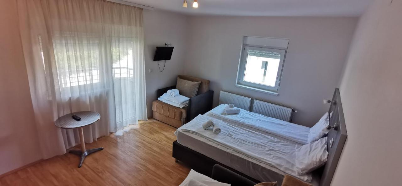 Apartments Milsa Lux Сокобаня Екстер'єр фото
